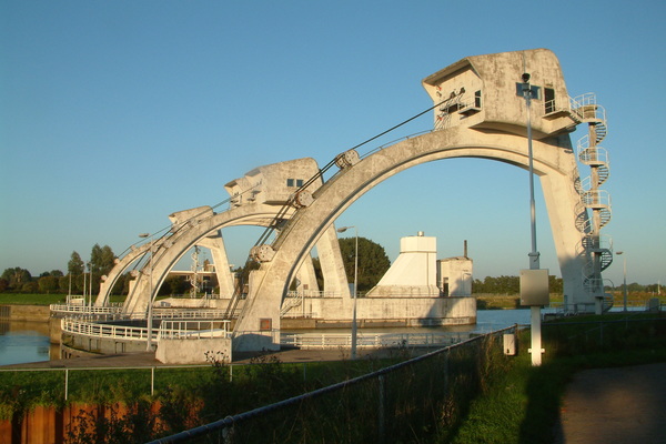 Veel brug- en sluisbediening op zomerregime 