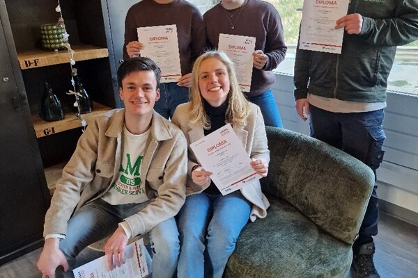 Eerste diploma’s Praktijkopleider nieuwe stijl uitgereikt bij De Kennemer Duincampings!