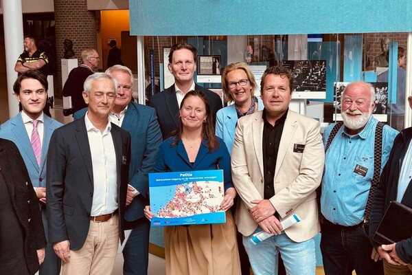 Petitie aangeboden voor betrouwbare toegang tot vaarwegen